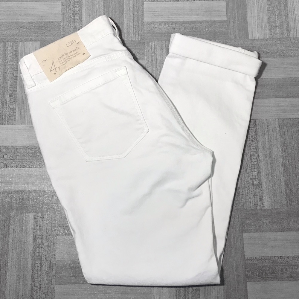 Ann Taylor LOFT Modern Straight Jeans Size 4P NWT - Picture 1 of 7